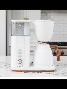 GE CAFÉ Specialty Drip Coffee Maker, Matte White, EUC